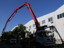 紅古混凝土車出租與工業機器人制造的協同發展